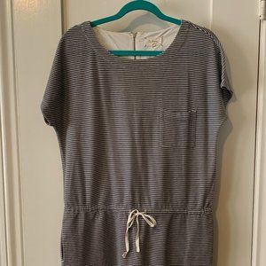 Lou & Grey Beach Navy & White Cover-up (size L)